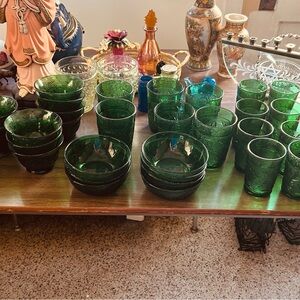 Vintage anchor hocking glassware set